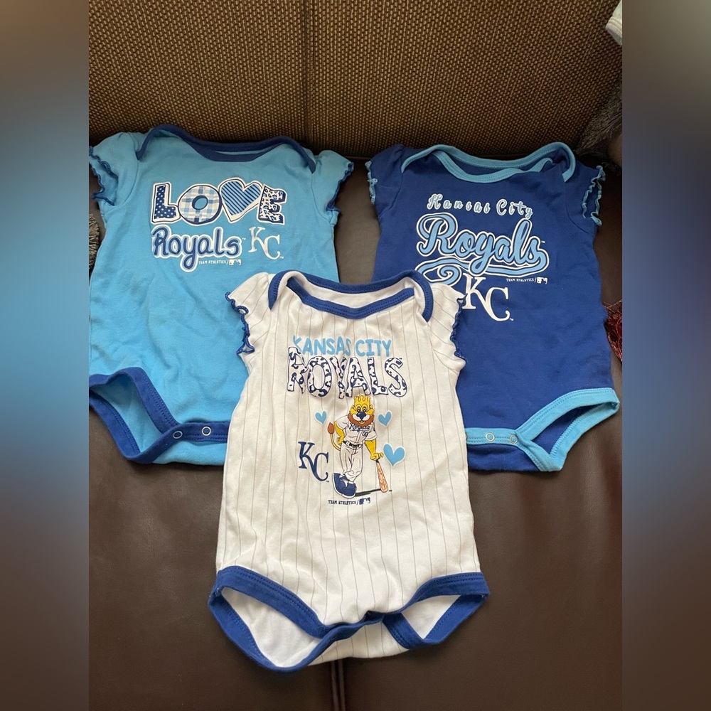 Girl’s Kansas City Royals One Piece 3 Pairs Size 6-9 Months